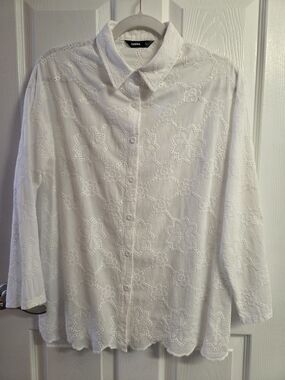 Hekka White Embroidered Eyelet Button-Down Shirt